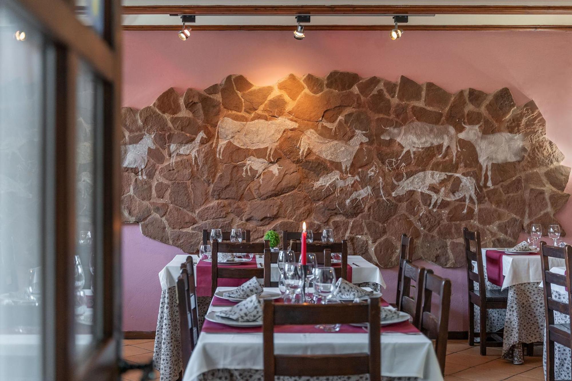 Hotel - Restaurante Prado Del Navazo Альбаррасин Экстерьер фото